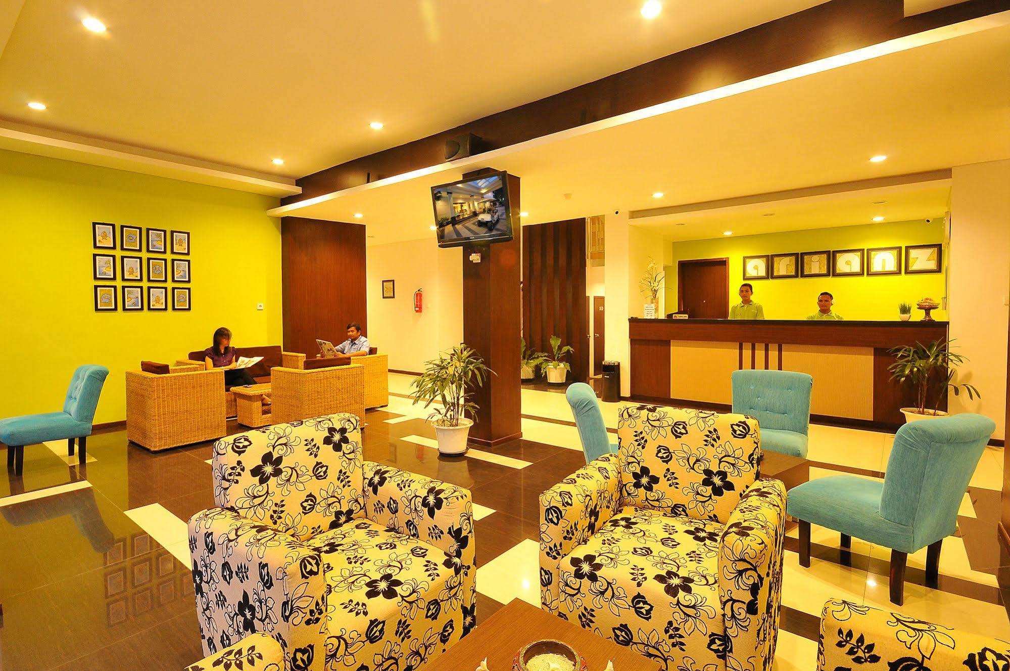 Sunwood Hotel Arianz Mataram Kültér fotó