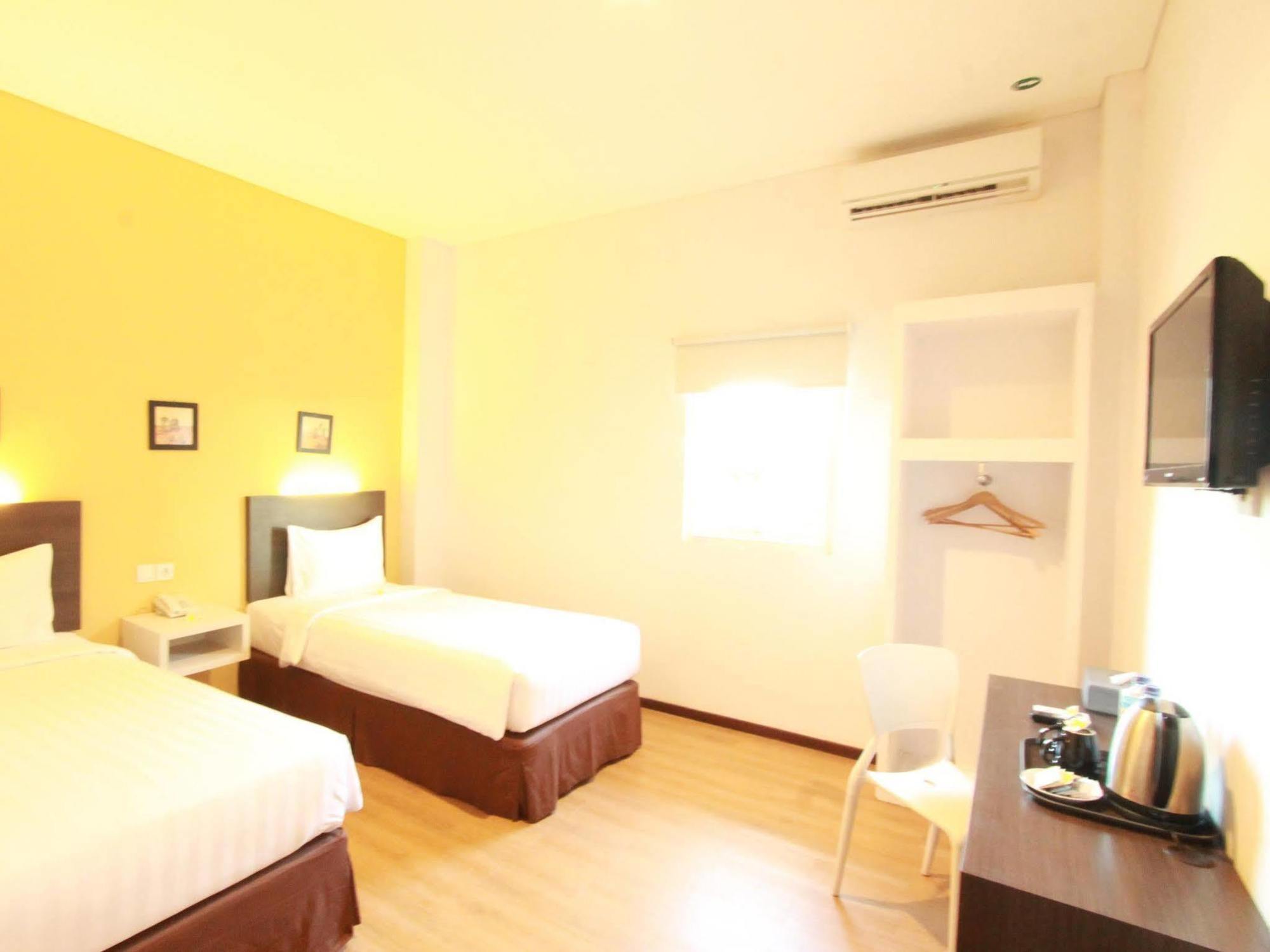 Sunwood Hotel Arianz Mataram Kültér fotó