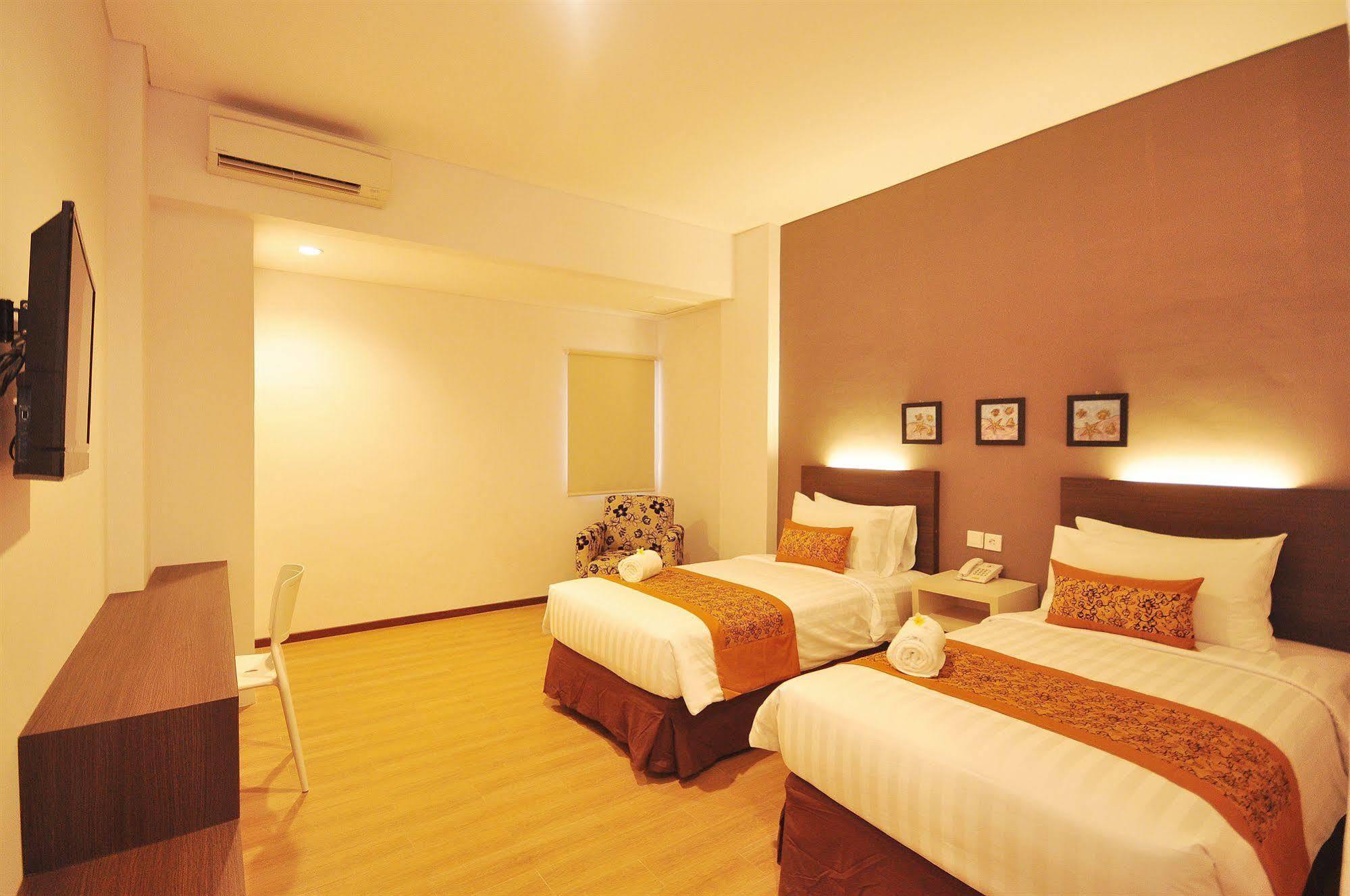 Sunwood Hotel Arianz Mataram Kültér fotó